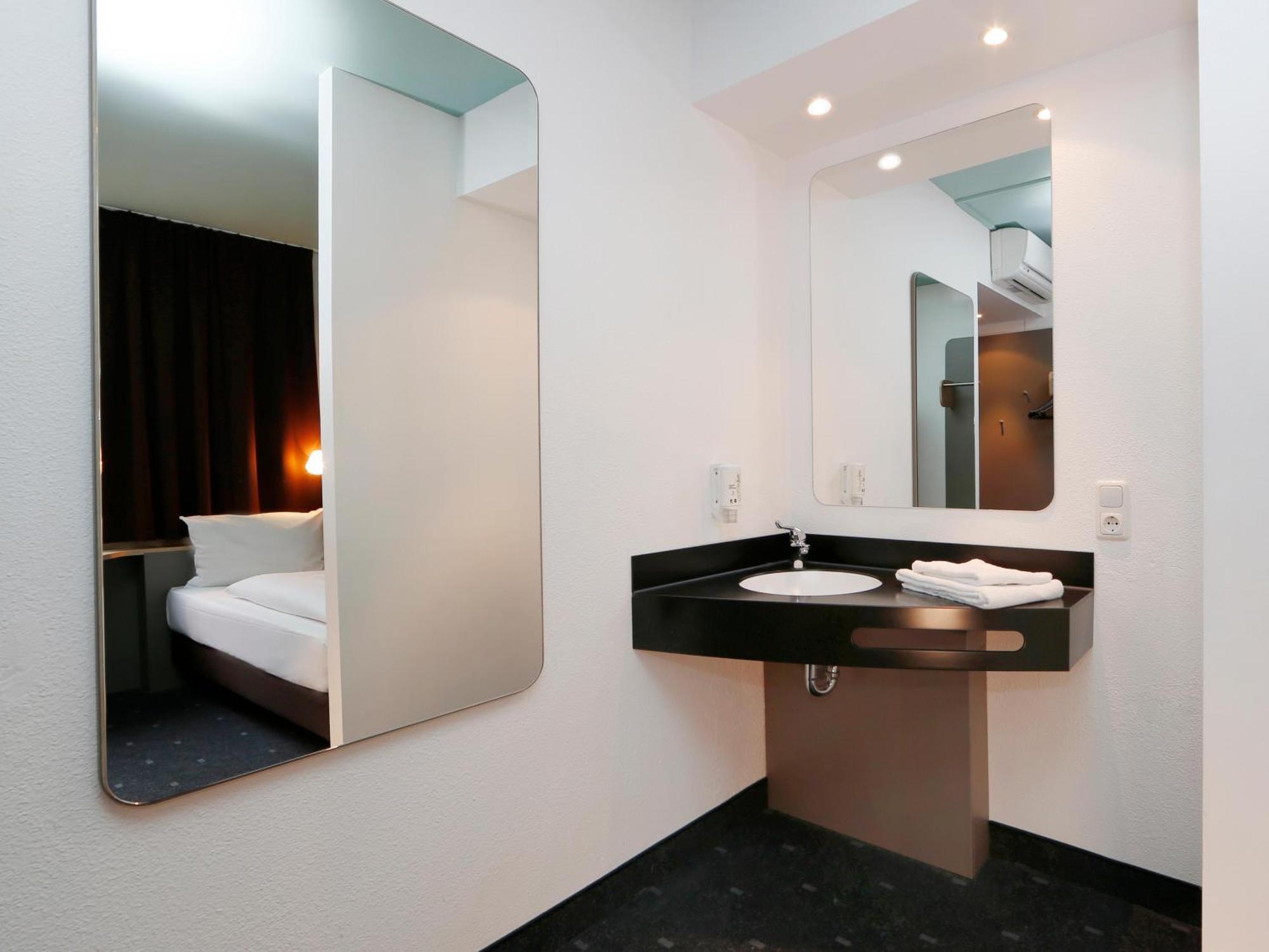 B&B Hotel Berlin-Dreilinden Kleinmachnow Εξωτερικό φωτογραφία